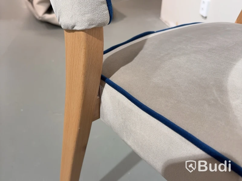 12 chairs in beige fabric and wood