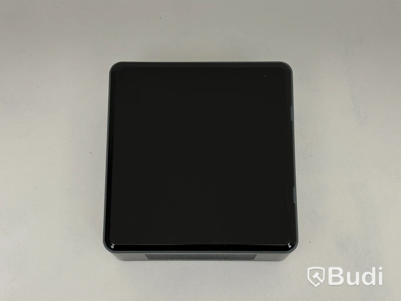3 st. Minidatorer Intel NUC8i7BEH