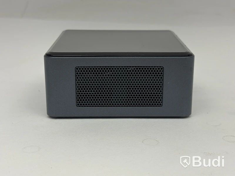 3 st. Minidatorer Intel NUC8i7BEH