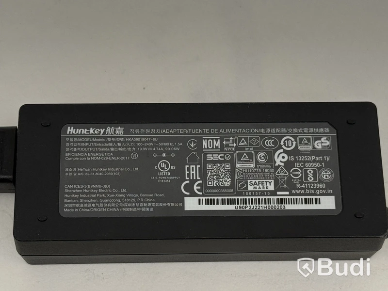 3 st. Minidatorer Intel NUC8i7BEH