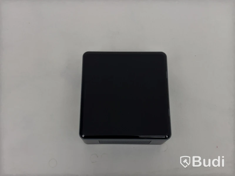 3 st. Minidatorer Intel NUC8i7BEH
