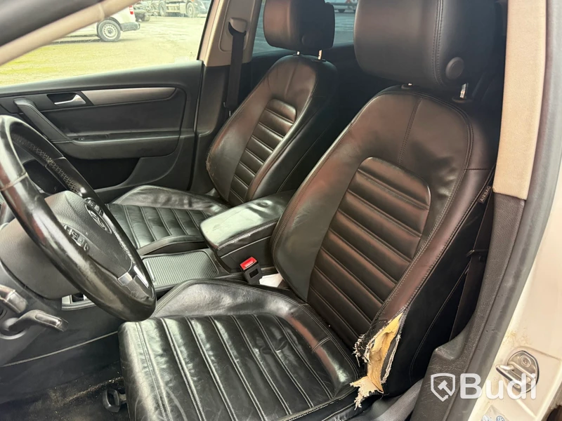 Volkswagen Passat Variant 2.0 TDI DPF BMT DSG Sekventiell -2012 | Reparationsobjekt