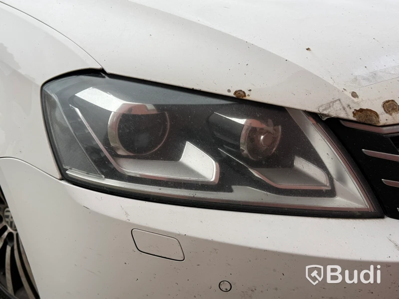 Volkswagen Passat Variant 2.0 TDI DPF BMT DSG Sekventiell -2012 | Reparationsobjekt