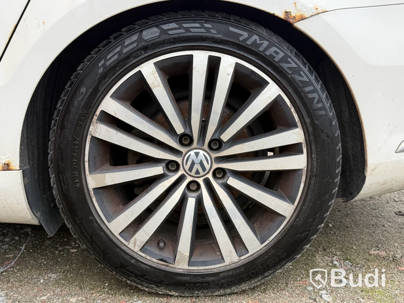 Volkswagen Passat Variant 2.0 TDI DPF BMT DSG Sekventiell -2012 | Reparationsobjekt