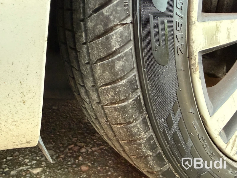 Volkswagen Passat Variant 2.0 TDI DPF BMT DSG Sekventiell -2012 | Reparationsobjekt