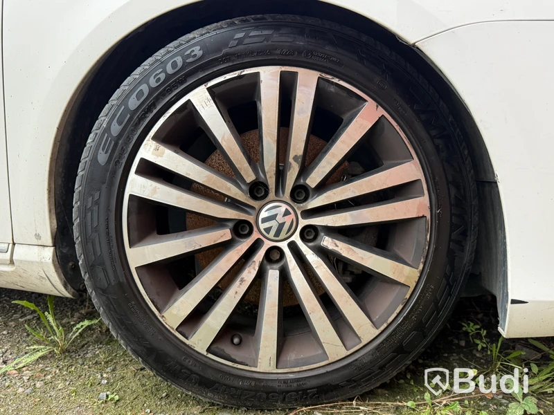 Volkswagen Passat Variant 2.0 TDI DPF BMT DSG Sekventiell -2012 | Reparationsobjekt