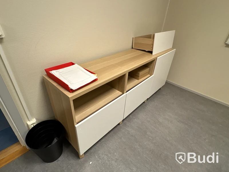 Conference furniture, tables, 8 chairs and cabinets