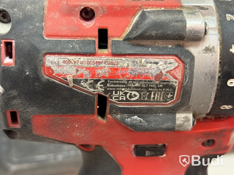 2 Milwaukee M18 18V drill/drivers