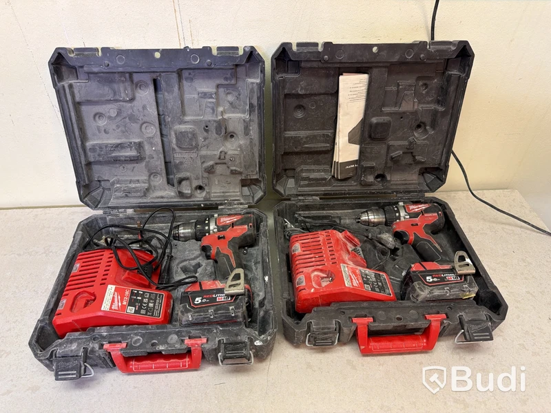 2 Milwaukee M18 18V drill/drivers