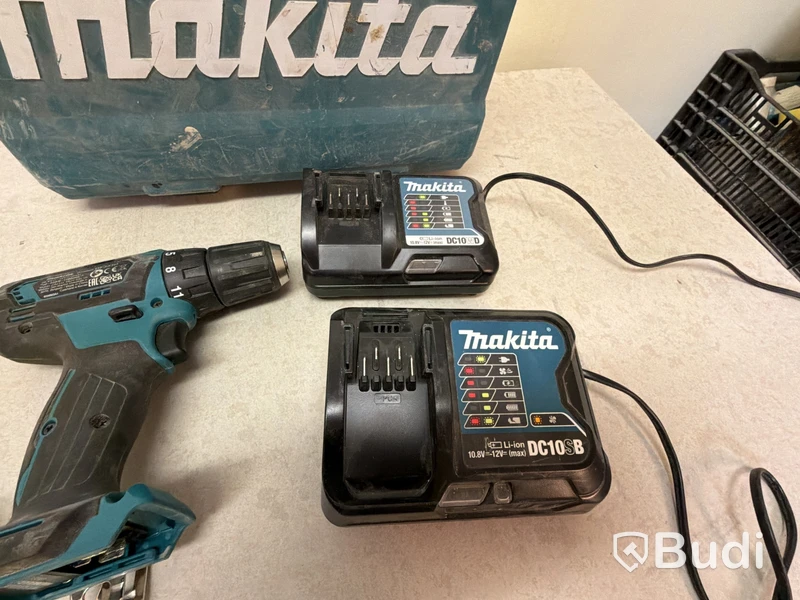 Makita CC301D multi-cutter and drill/driver