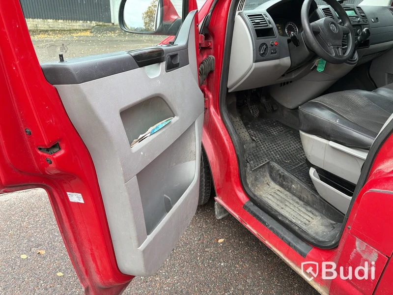 Volkswagen Transporter T5 2.0 TDI (102 hp) -2011