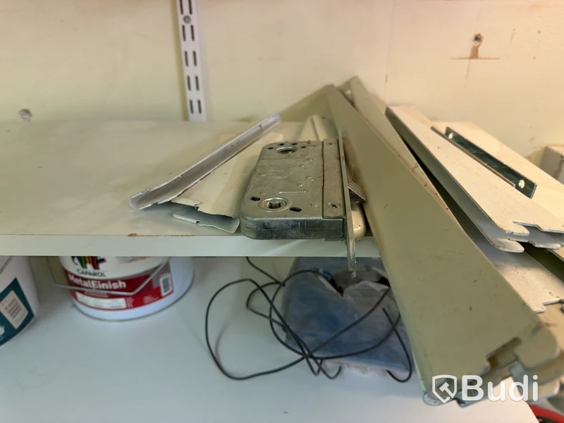 Lot of paint, filler and painting supplies