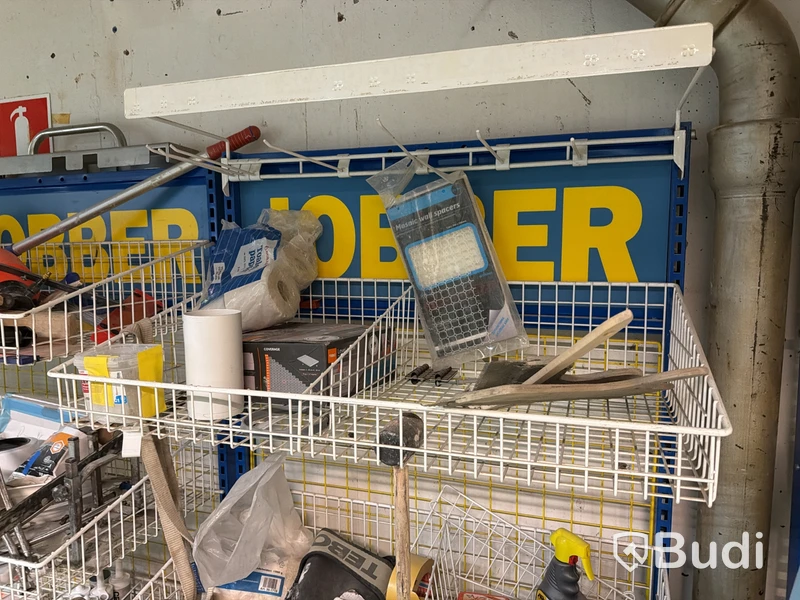 Parti byggmaterial och handverktyg