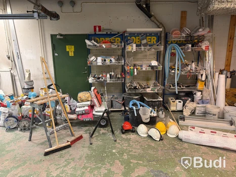 Parti byggmaterial och handverktyg
