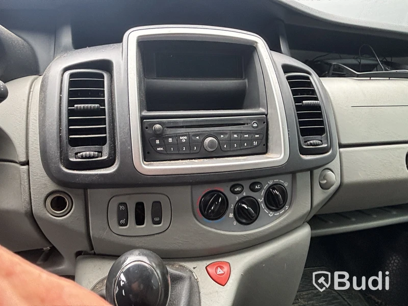 Nissan Primastar Panel Van -2011 | Repair project