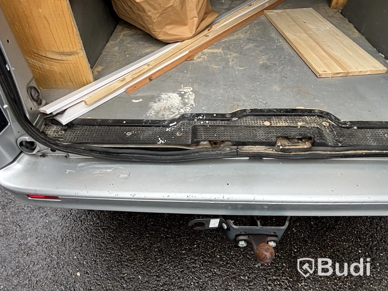 Nissan Primastar Panel Van -2011 | Repair project