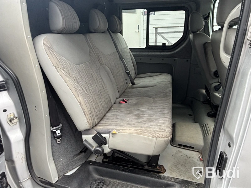 Nissan Primastar Panel Van -2011 | Repair project