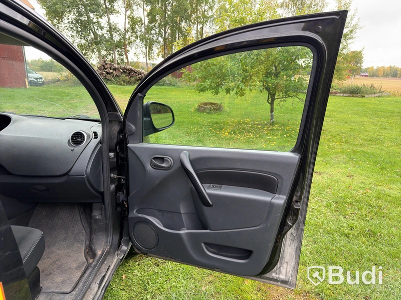 Renault Kangoo panel van, 2015