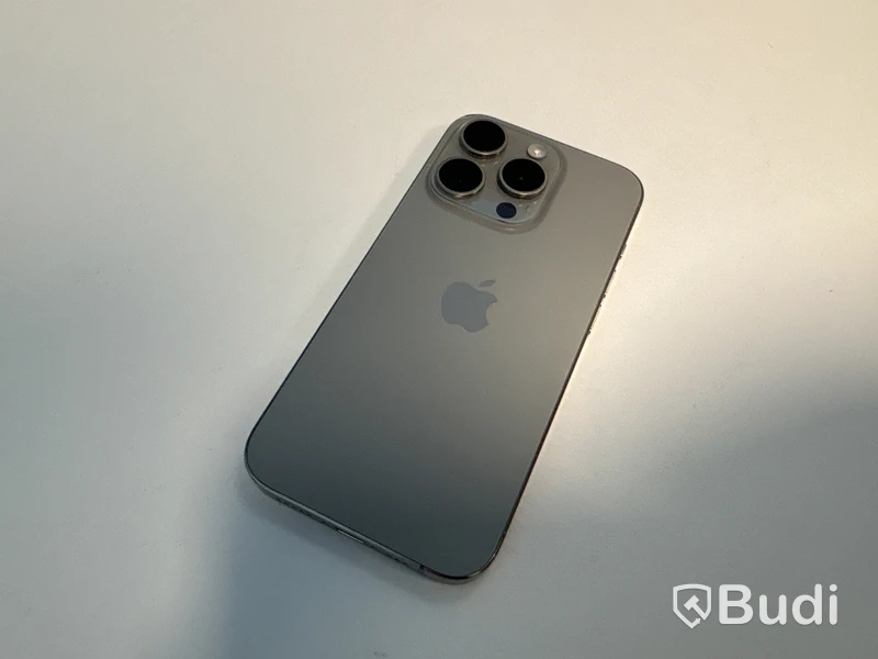 iPhone 15 Pro, naturtitan