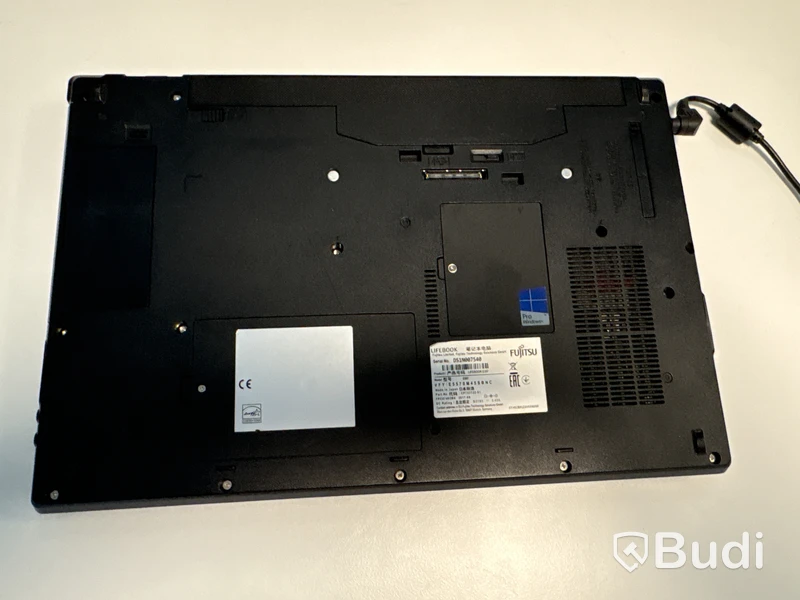 Laptop Fujitsu Lifebook E557, Core i5