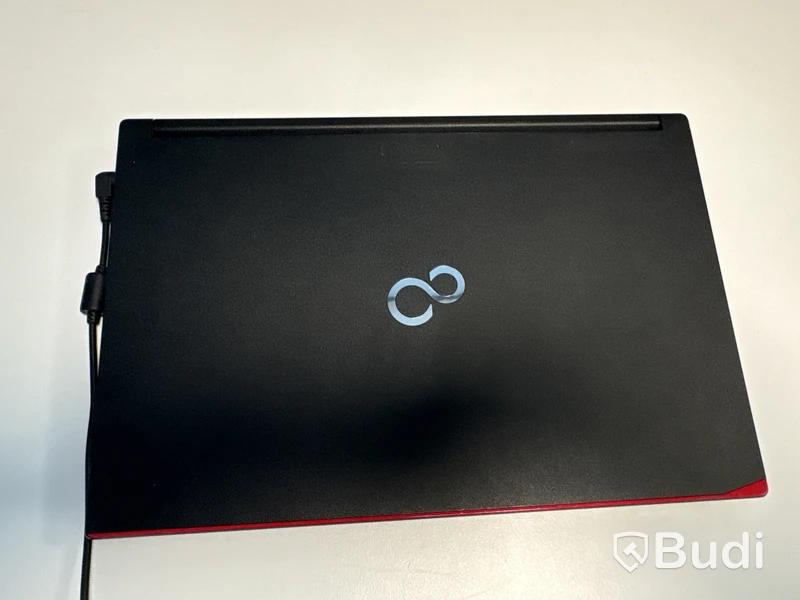Laptop Fujitsu Lifebook E557, Core i5