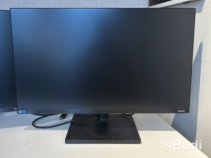 2 Samsung 27" monitors