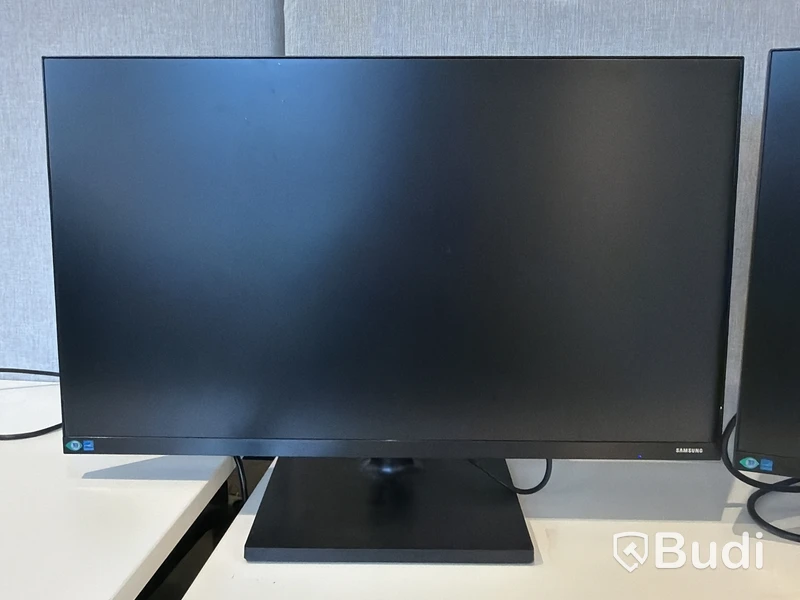 2 Samsung 27" monitors