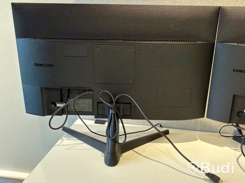 2 Samsung 27-inch monitors