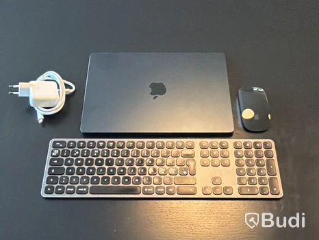 Apple MacBook Air M2 2022, 8 GB RAM, 256 GB SSD