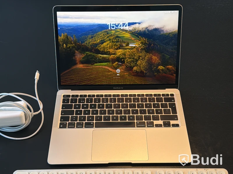 Apple MacBook Air M1 Laptop, 2020, 8 GB
