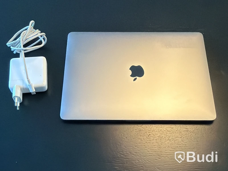 MacBook Pro 13 tum M1 2020, 8 GB RAM
