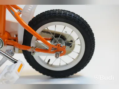 (NEW) Shark BMX bike, 12-inch wheels, 6-inch frame, mango