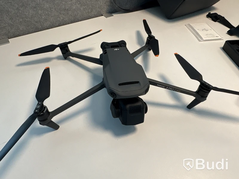 Drönare DJI Mavic 3 Pro Cine, 3 batterier