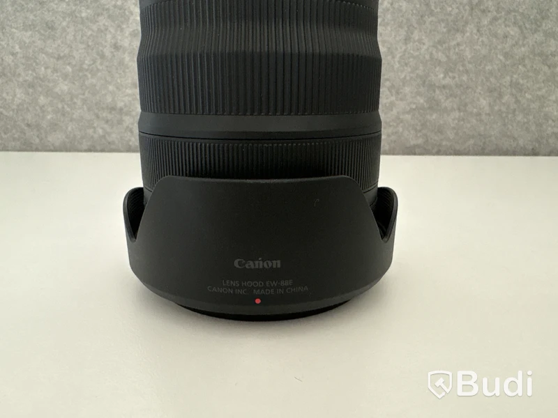 Canon RF 24-70mm f/2.8 zoom lens
