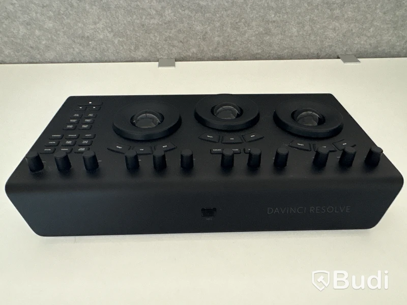 Blackmagic DaVinci Resolve Color Correction Panel