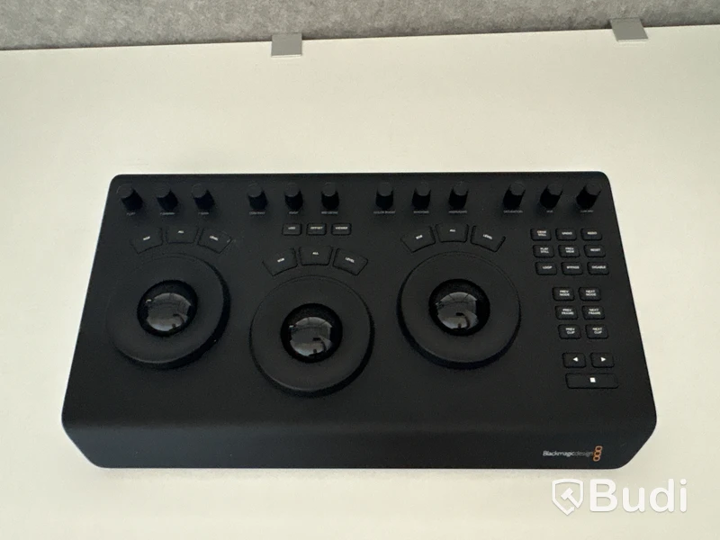 Blackmagic DaVinci Resolve Color Correction Panel
