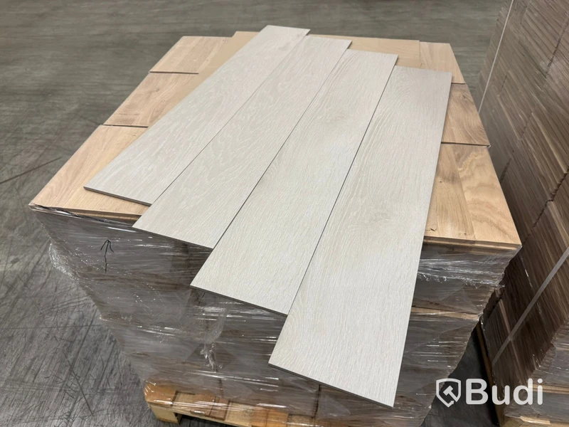 Light wood-look porcelain tiles, 15 x 90 cm