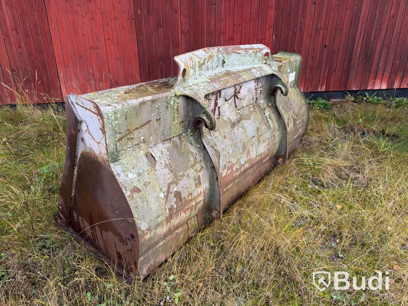 Volvo BM loader bucket