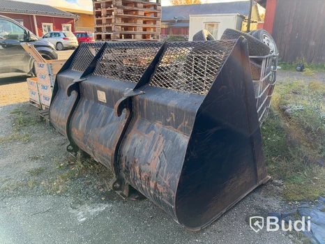 Lastarskopa Volvo BM, 2,5 m³