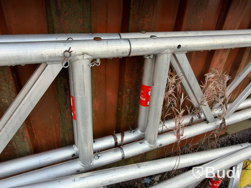 Fackverksbalkar i aluminium, flera längder