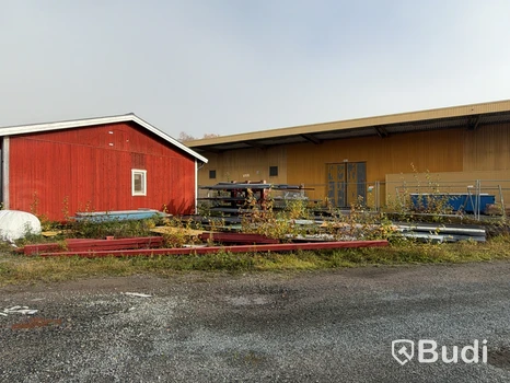 Stålprofiler, profilerad plåt & materialställ