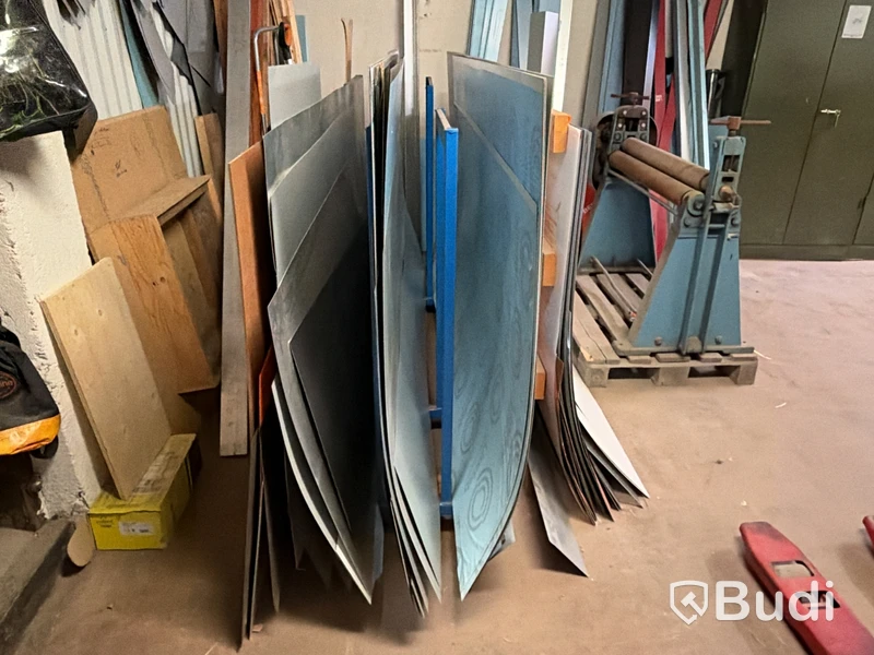 Lot of sheet metal with storage rack