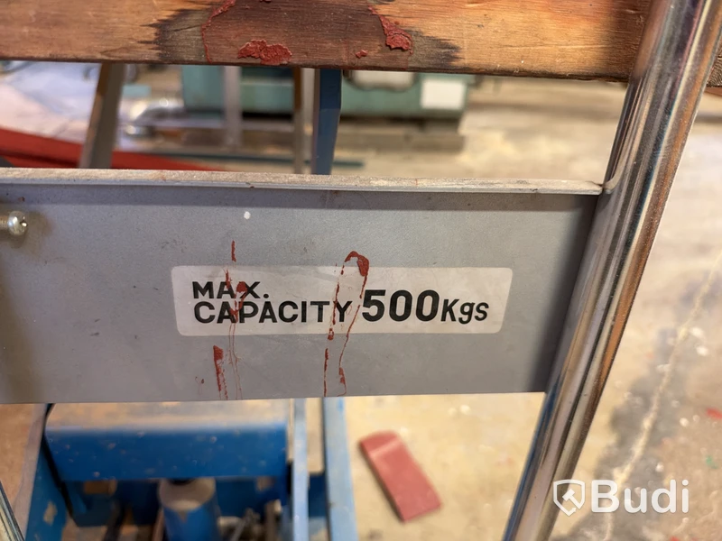 Hanaoka Sharyo lift table, 500 kg