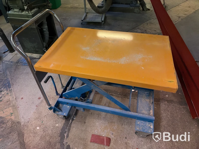 Hanaoka Sharyo lift table, 500 kg