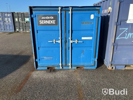 Förrådscontainer, med hyllor och belysning