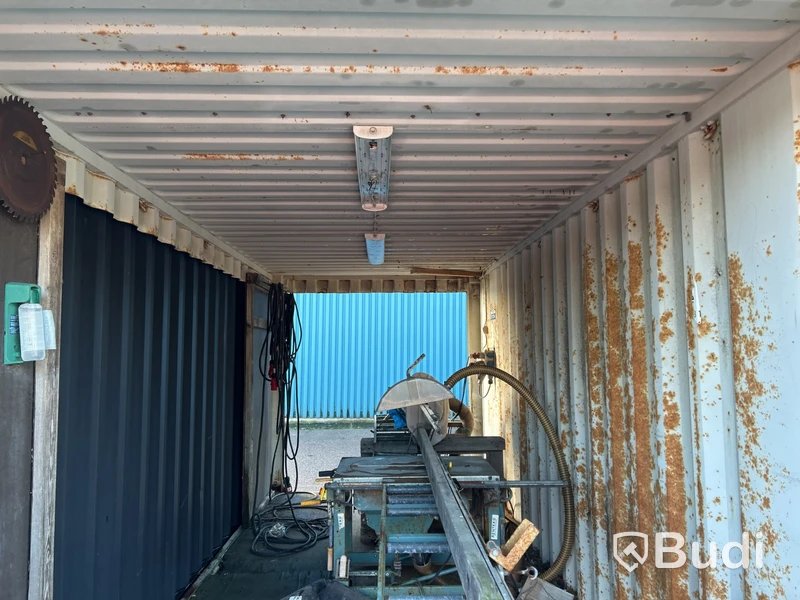 Sågcontainer 20 fot, med elinstallation