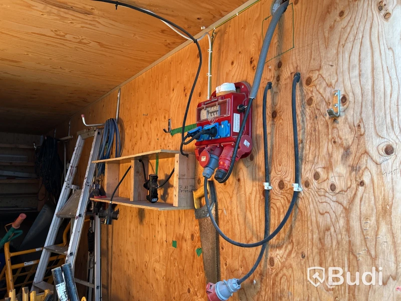20-foot storage container with electrical installation