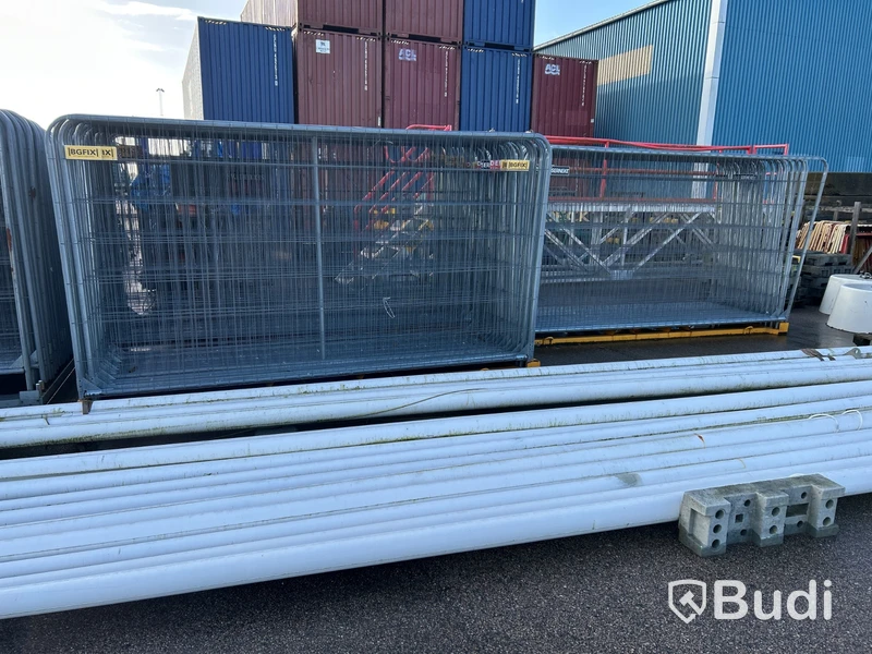 Lot of temporary fence panels and fence weights