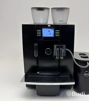Kaffemaskin Jura Giga X8C inkl. mjölkkyl Jura 586 -2024