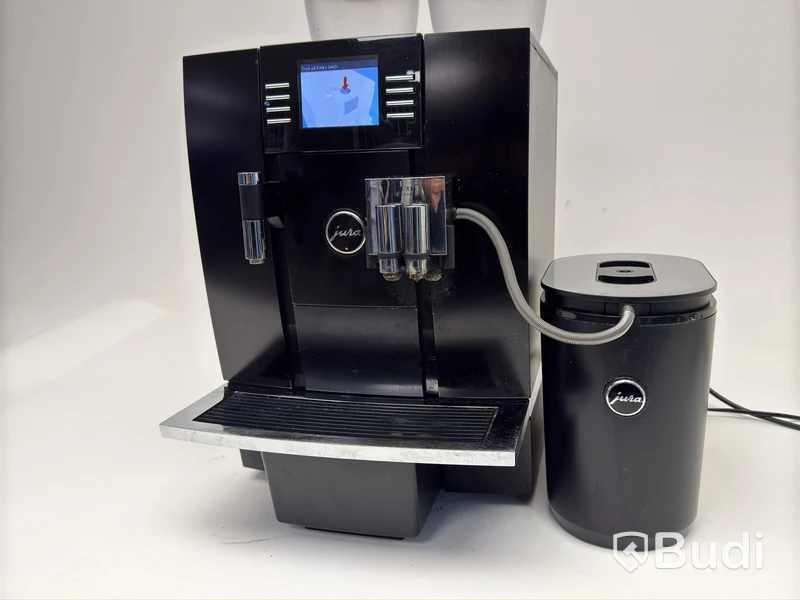 Kaffemaskin Jura Giga X8C inkl. mjölkkyl Jura 586 -2024